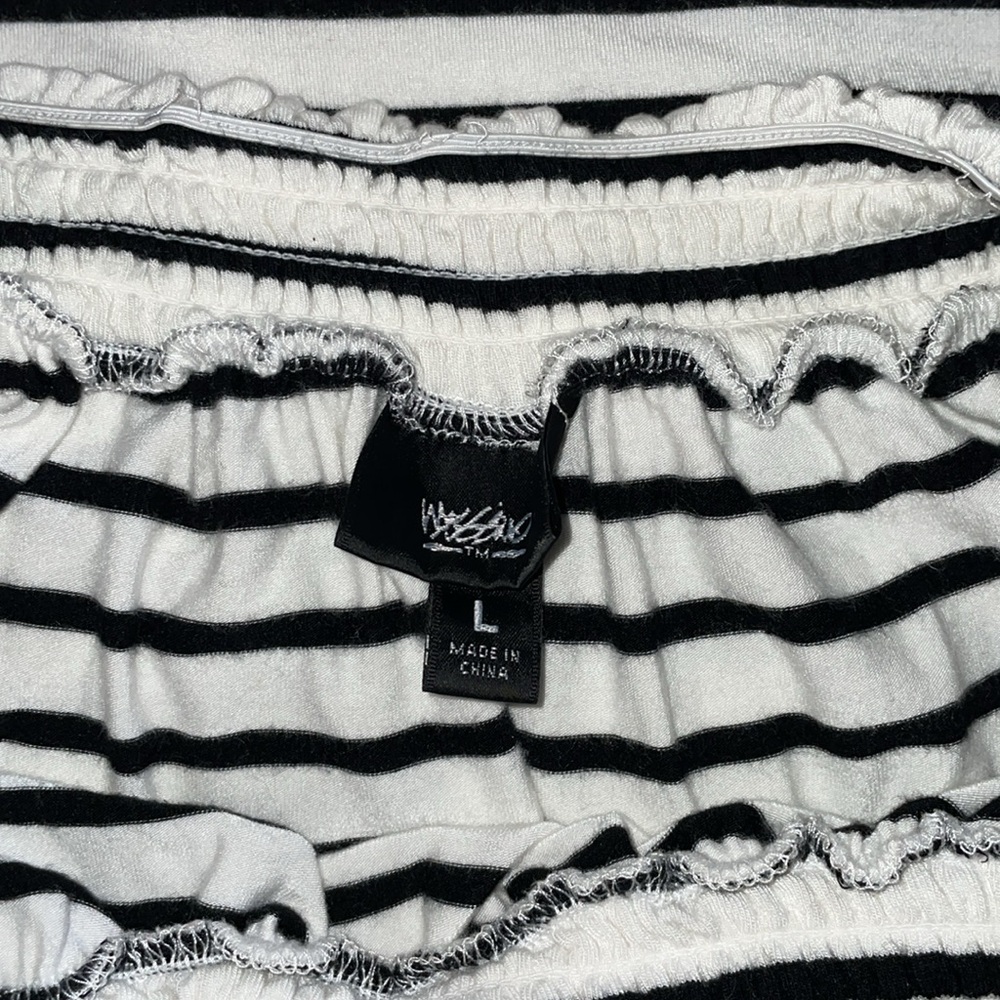 NWOT Women’s Mossimo short sleeve dress.  Size Large - Picture 3 of 5